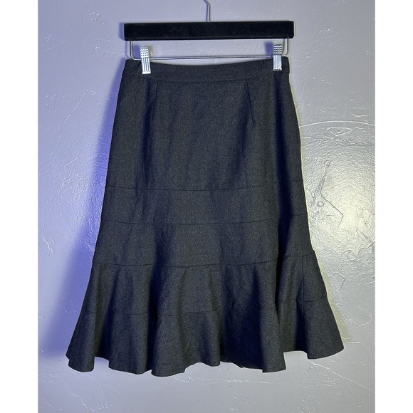 Teri Jon Dresses & Skirts - Teri Jon by Rickie Freeman charcoal grey wool trumpet/flounce skirt Size 6